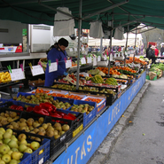 Puesto de mercadillo: Frutas López